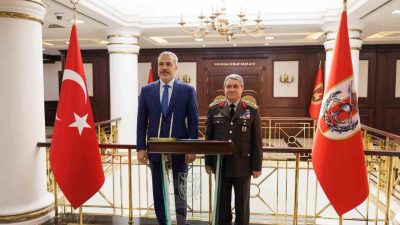 Dışişleri Bakanı Hakan Fidan, Milli Savunma Bakanı Yaşar Güler’i ziyaret