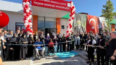 Aile ve Sosyal Hizmetler Bakanı Mahinur Özdemir Göktaş, Batman’ın Çamlıtepe