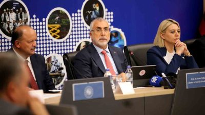 Çalışma ve Sosyal Güvenlik Bakanı Vedat Işıkhan, “Ülkemizin içerisinden geçtiği