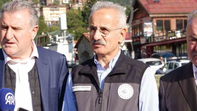 Ulaştırma ve Altyapı Bakanı Abdulkadir Uraloğlu, “Bundan sonra iş makinelerinin