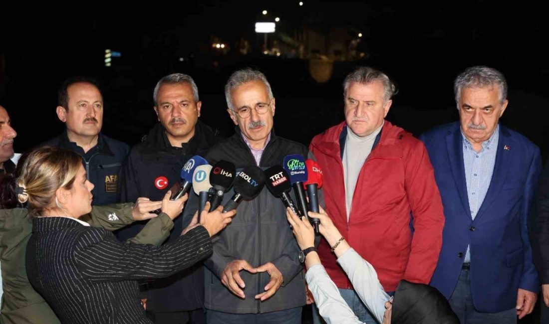 Ulaştırma ve Altyapı Bakanı Abdulkadir Uraloğlu, Rize’deki sel ve heyelan