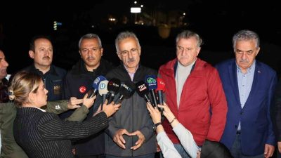 Ulaştırma ve Altyapı Bakanı Abdulkadir Uraloğlu, Rize’deki sel ve heyelan