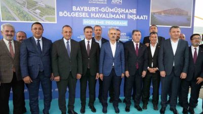 Ulaştırma ve Altyapı Bakanı Abdulkadir Uraloğlu, yapımı devam eden Gümüşhane-Bayburt