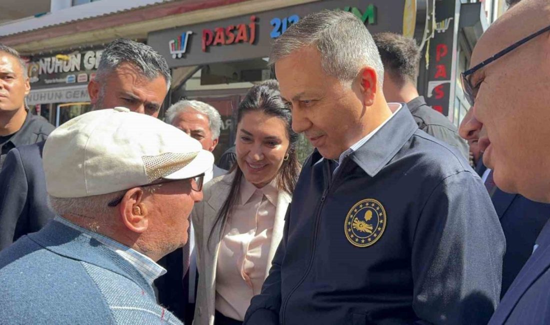 İçişleri Bakanı Ali Yerlikaya, Ağrı’da esnaf ve vatandaşlarla bir araya