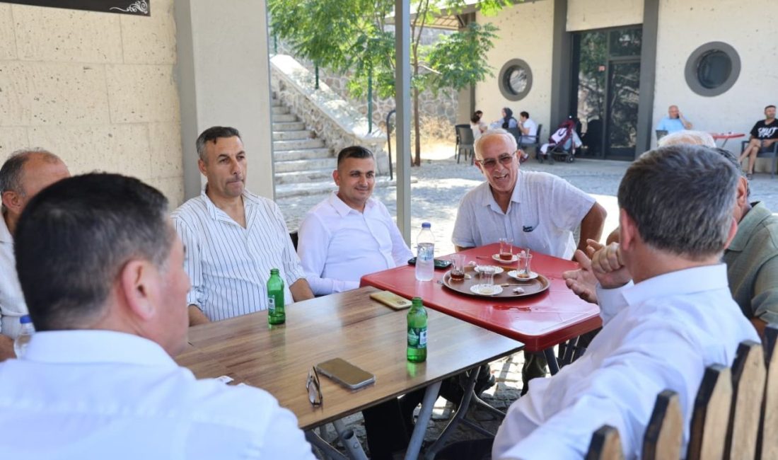 Her fırsatta halkla iç içe olmaya devam eden Yunusemre Belediye