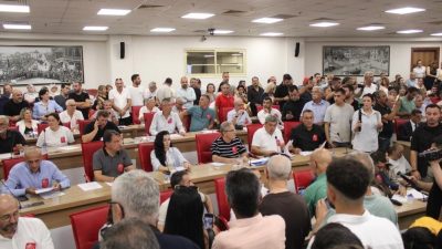 Aydın Büyükşehir Belediye Meclisi’nde bugün yaşanan gelişmeler üzerine Buharkent Belediye