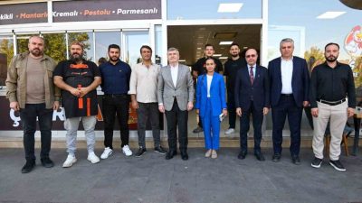 Konya’nın merkez Selçuklu İlçe Belediye Başkanı Ahmet Pekyatırmacı, AK Parti