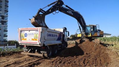 Samsun’un Canik Belediye Başkanı İbrahim Sandıkçı, ilçede güvenli ve konforlu