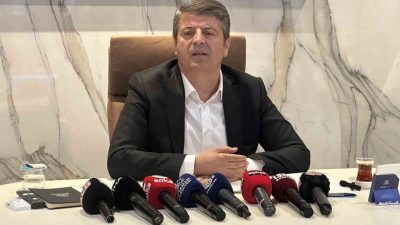 Adıyaman Belediye Başkanı Abdurrahman Tutdere, Belediye Sosyal Tesisleri’nde basın mensuplarıyla