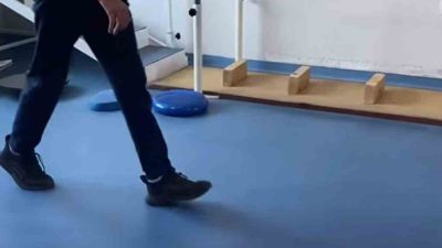 Bayburt’ta 5 yaşından bu yana parmak ucunda yürüyen 12 yaşındaki