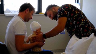 Evinde kafa travması geçiren Çınar bebek, Büyük Anadolu Darıca Hastanesi’nde