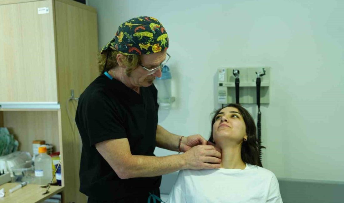 Boyundaki şişlikler, basit bir enfeksiyon belirtisi olabileceği gibi ciddi hastalıkların