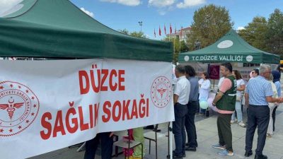 Düzce Sağlık İl Müdürlüğü Sağlık Sokağı’nda hem sağlık hizmetleri tanıtıldı