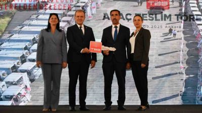 Türkiye Belediyeler Birliği (TBB) tarafından Çameli Belediyesine hibe edilen kamyonet,