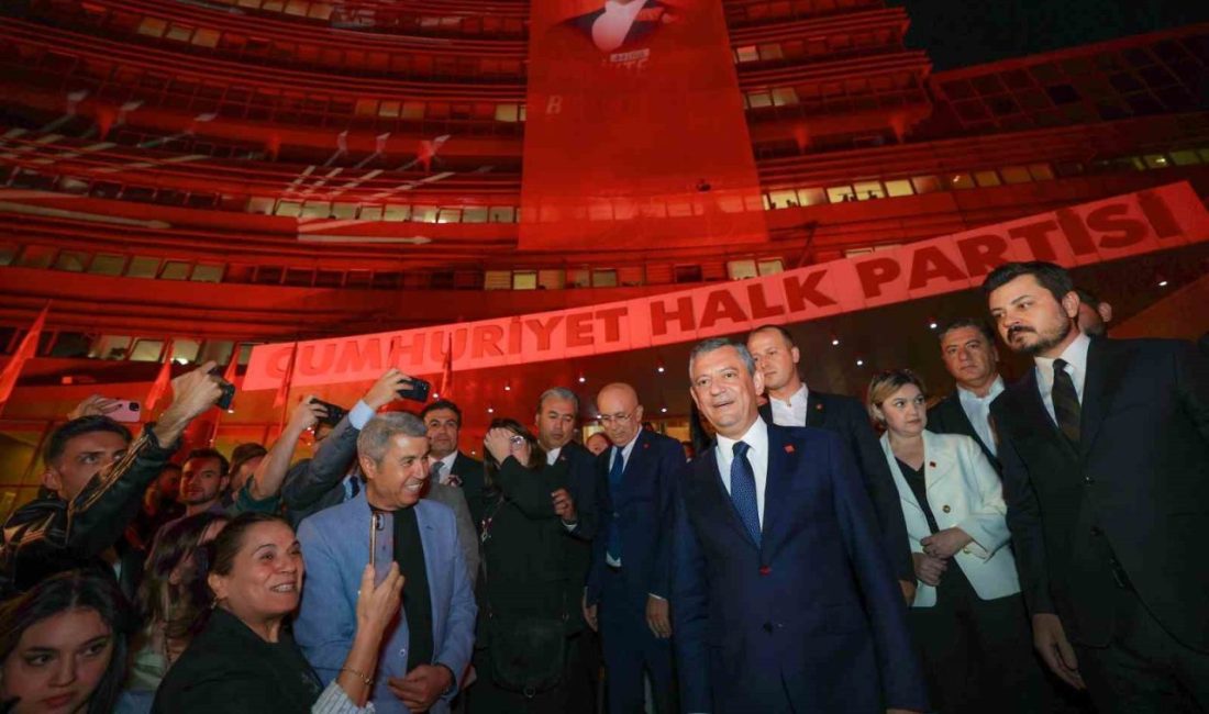CHP Genel Başkanı Özgür Özel, “Benim İl Başkanım yanımdadır, Özgür