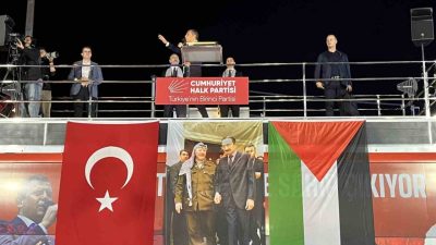 CHP Genel Başkanı Özgür Özel, partisi tarafından Eyüpsultan’da düzenlenen Filistin’e