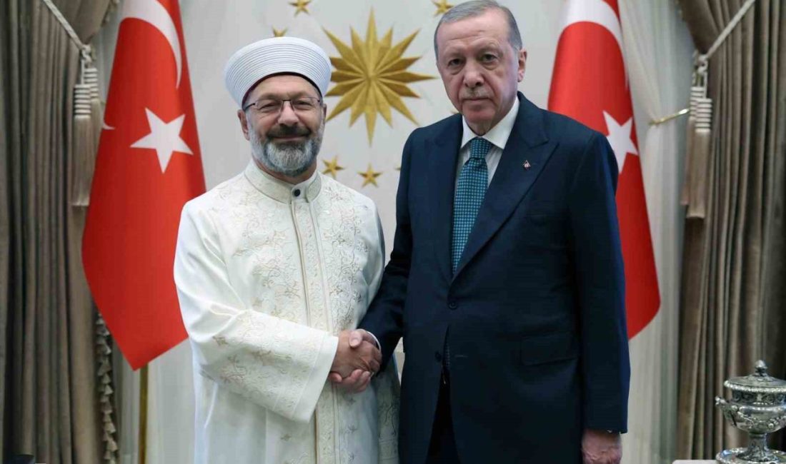 Cumhurbaşkanı Recep Tayyip Erdoğan, veda ziyaretinde bulunan eski Diyanet İşleri