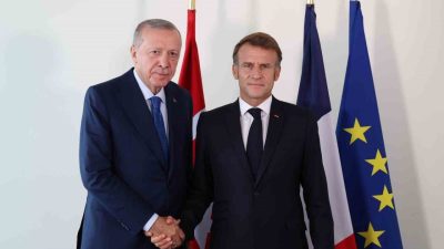 Cumhurbaşkanı Recep Tayyip Erdoğan, Fransa Cumhurbaşkanı Emmanuel Macron ile bir