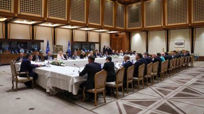 Cumhurbaşkanı Yardımcısı Cevdet Yılmaz, Avrupa Birliği (AB) üyesi ülkelerin büyükelçileri