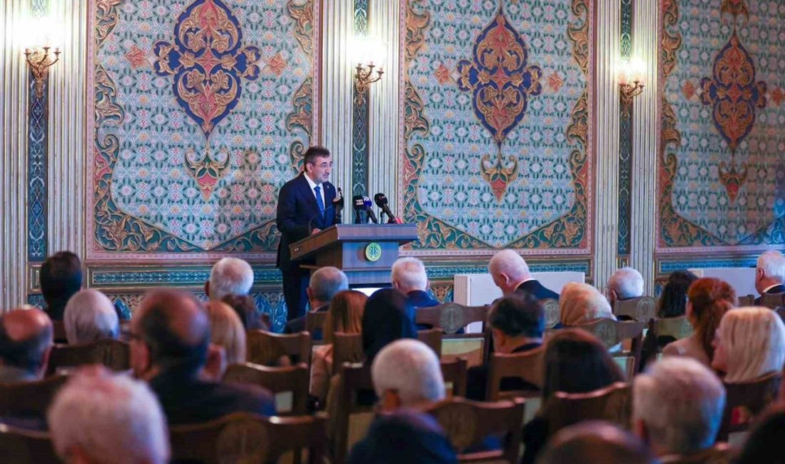 İstanbul Üniversitesi’nde ‘Geçmişten Günümüze Türkçe’nin İmlası Uluslararası Sempozyumu’na katılan Cumhurbaşkanı