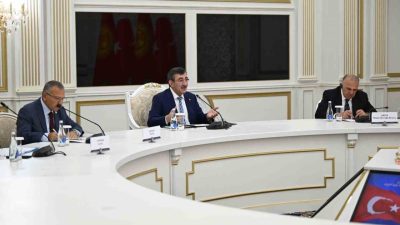 Cumhurbaşkanı Yardımcısı Cevdet Yılmaz, Kırgızistan Bakanlar Kurulu Başkanı Adılbek Kasımaliyev