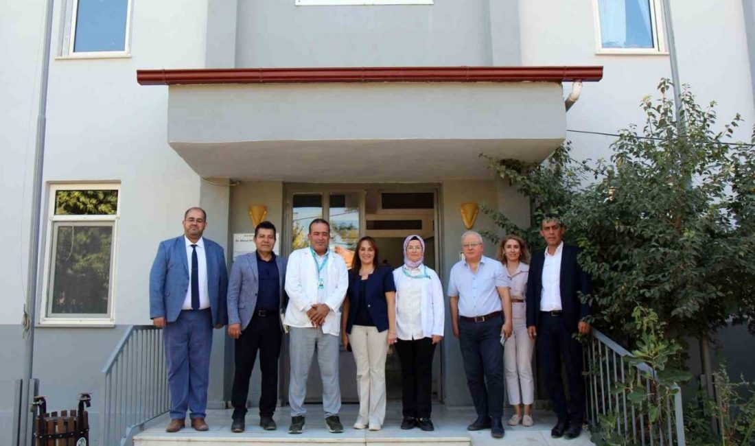 Denizli İl Sağlık Müdürü Uz. Dr. Berna Öztürk, aile hekimlerinden