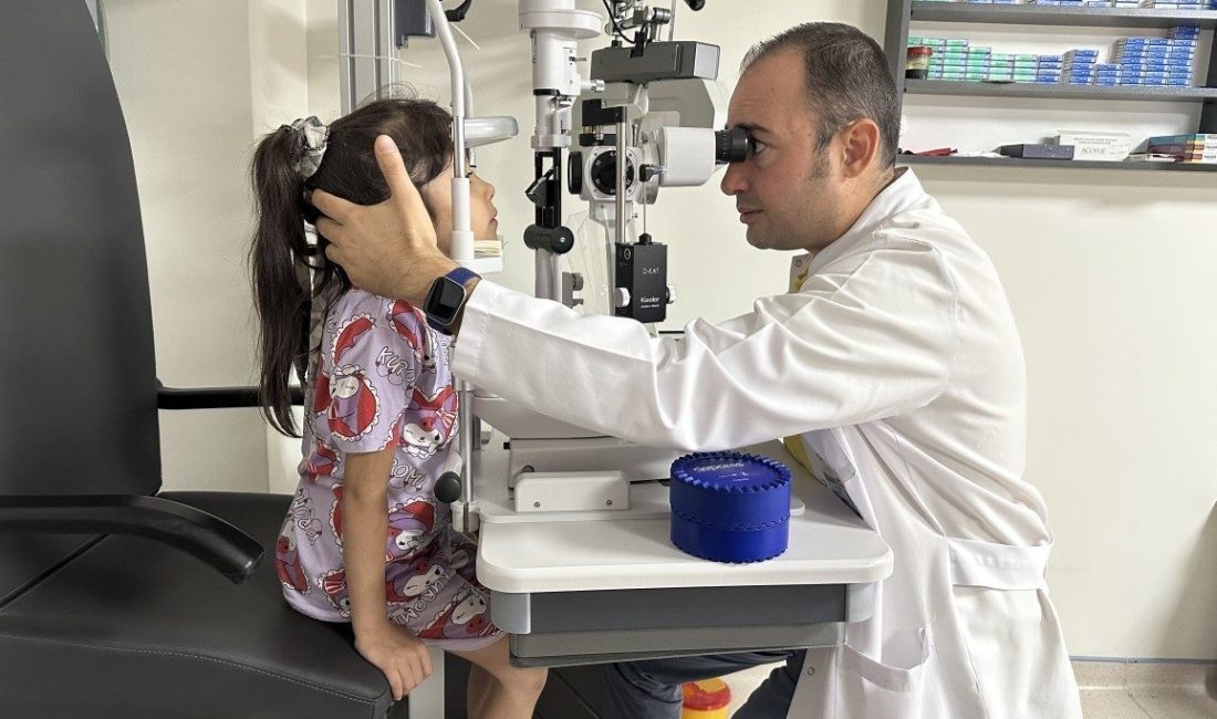 Göz Hastalıkları Uzmanı Prof. Dr. Burak Bilgin, yoğun ekran bağımlılığının