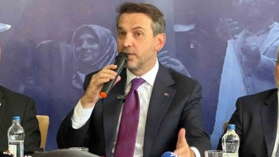 Enerji ve Tabii Kaynaklar Bakanı Bayraktar, Adıyaman’da partililerle bir araya