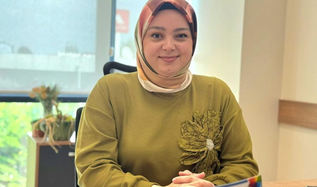 Ergenlik dönemi, ebeveynler ve çocuklar arasındaki iletişim bağını en çok