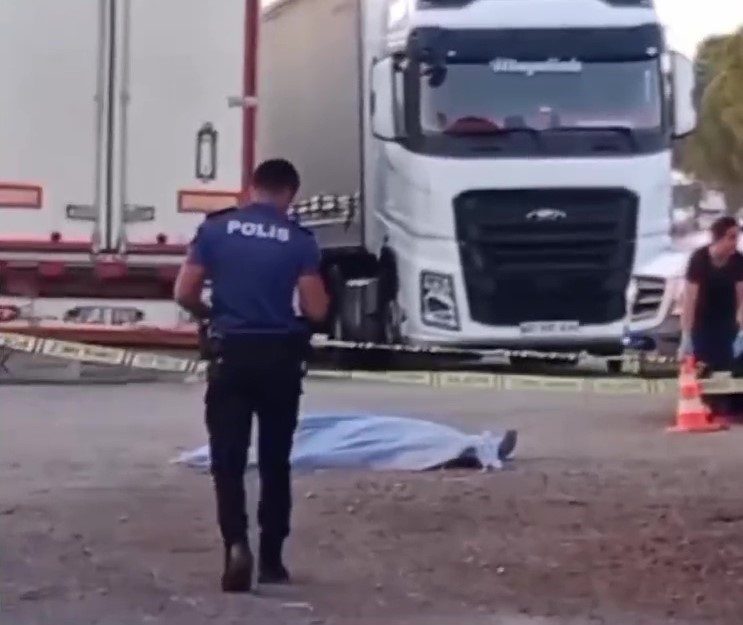 Antalya’da eski eşi Ayten Çağıran’ı Afyon’dan gelip 3 gün takip