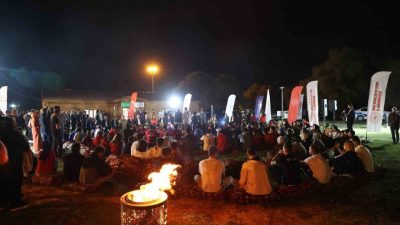 Muş’ta gençlerle bir araya gelen Gençlik ve Spor Bakanı Osman