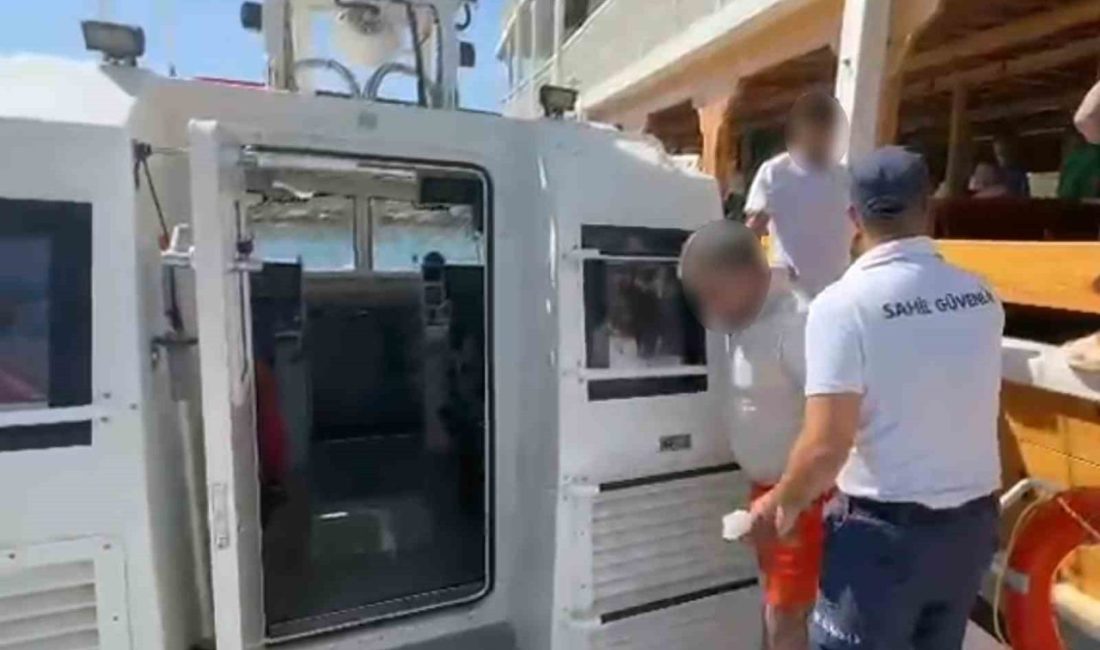 Muğla’nın Ula ilçesi Gökova Körfezi açıklarında gezi teknesinde yaralanan vatandaş