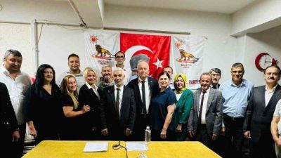 Türkiye’nin yeni siyasi oluşumlarından Güçlü Yol Partisi, ilk kongresini Genel