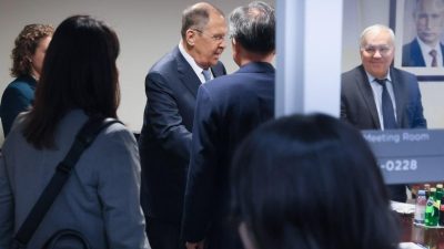 Güney Kore Dışişleri Bakanı Cho Hyun, Rusya Dışişleri Sergey Lavrov