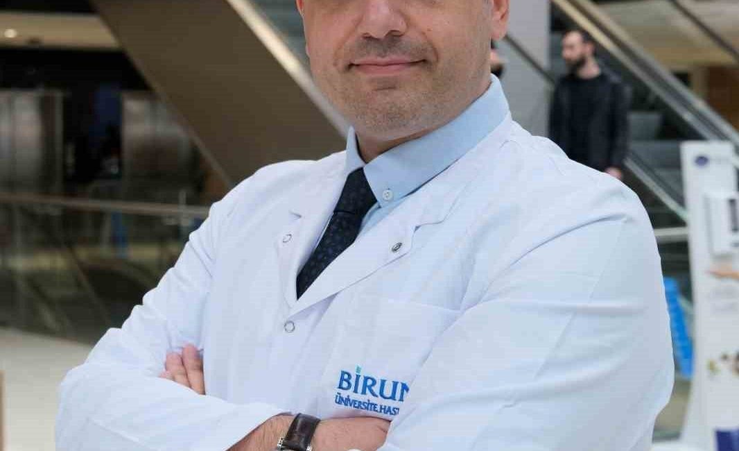 Biruni Üniversitesi Tıp Fakültesi Hastanesi Üroloji Uzmanı Doç. Dr. Emre