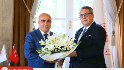 İzmir İl Sağlık Müdürü Burak Öztop’un yerine atanan Doç. Dr.