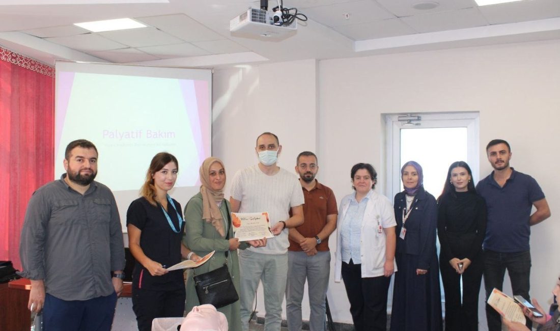 Karasu Devlet Hastanesi’nde, palyatif bakım sürecindeki hastaların yakınlarına yönelik eğitim