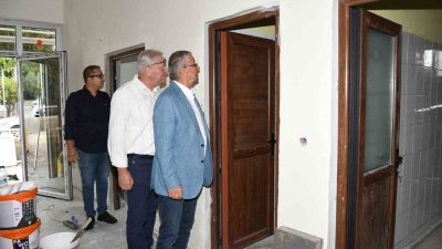 Kemer Belediye Başkanı Necati Topaloğlu, Arslanbucak Mahallesi’nde Kemer Belediyesi’ne ait