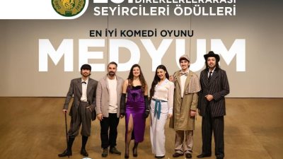 Kepez Kent Tiyatrosu, 25. Direklerarası Seyircileri Ödülleri’nde sahnelenen “Medyum” oyunuyla