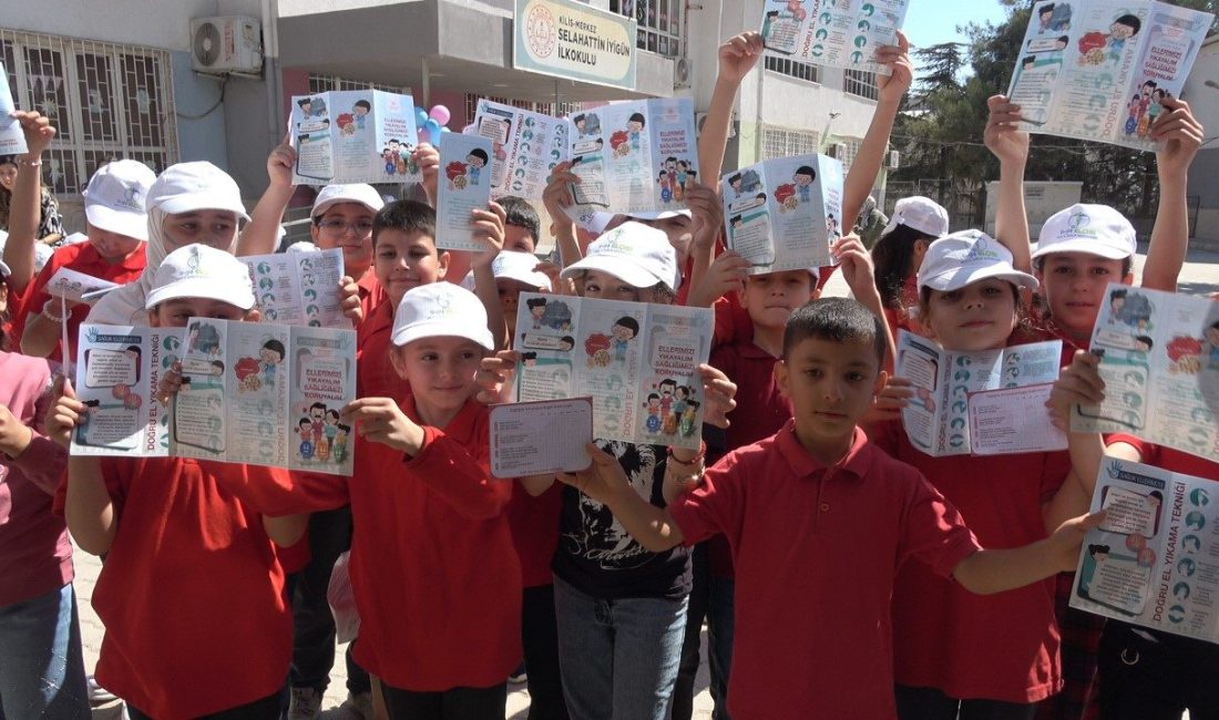 Kilis’te Halk Sağlığı Haftası kapsamında Selahattin İyigün İlkokulu’nda düzenlenen “Sağlıklı
