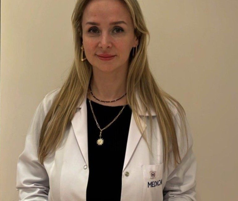 Kırtasiye alış verişi ile ilgili velilere uyarıda bulunan Medicana Sağlık