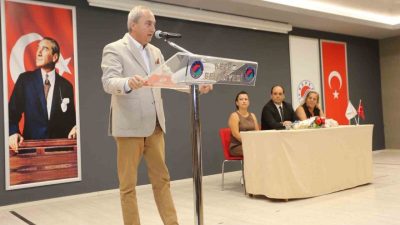 Kepez Kent Konseyi Olağan Genel Kurulu’nda konuşan Kepez Belediye Başkanı