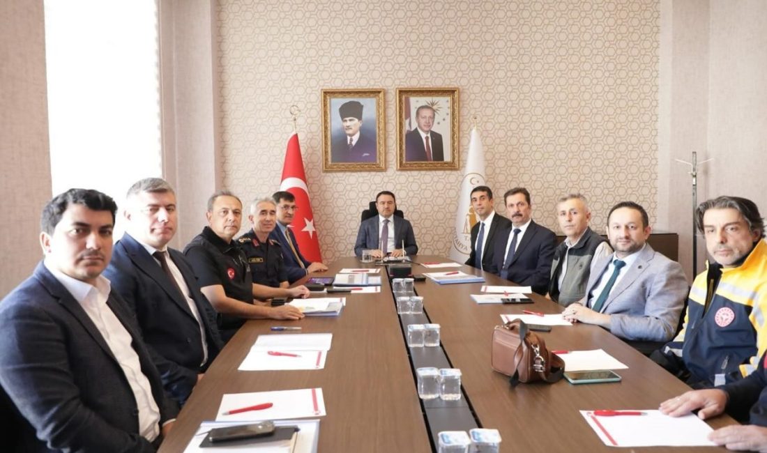 Kütahya’da Vali Musa Işın’ın başkanlığında Acil Çağrı Hizmetleri İl Koordinasyon