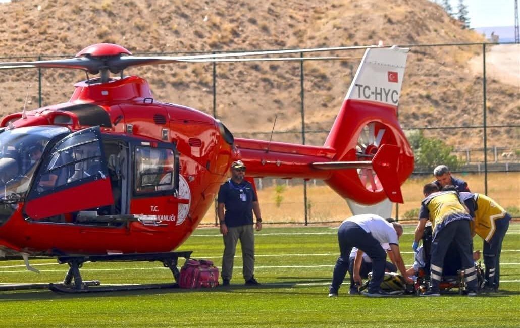 Malatya’da kalp krizi geçiren yaşlı hastanın imdadına ambulans helikopter yetişti