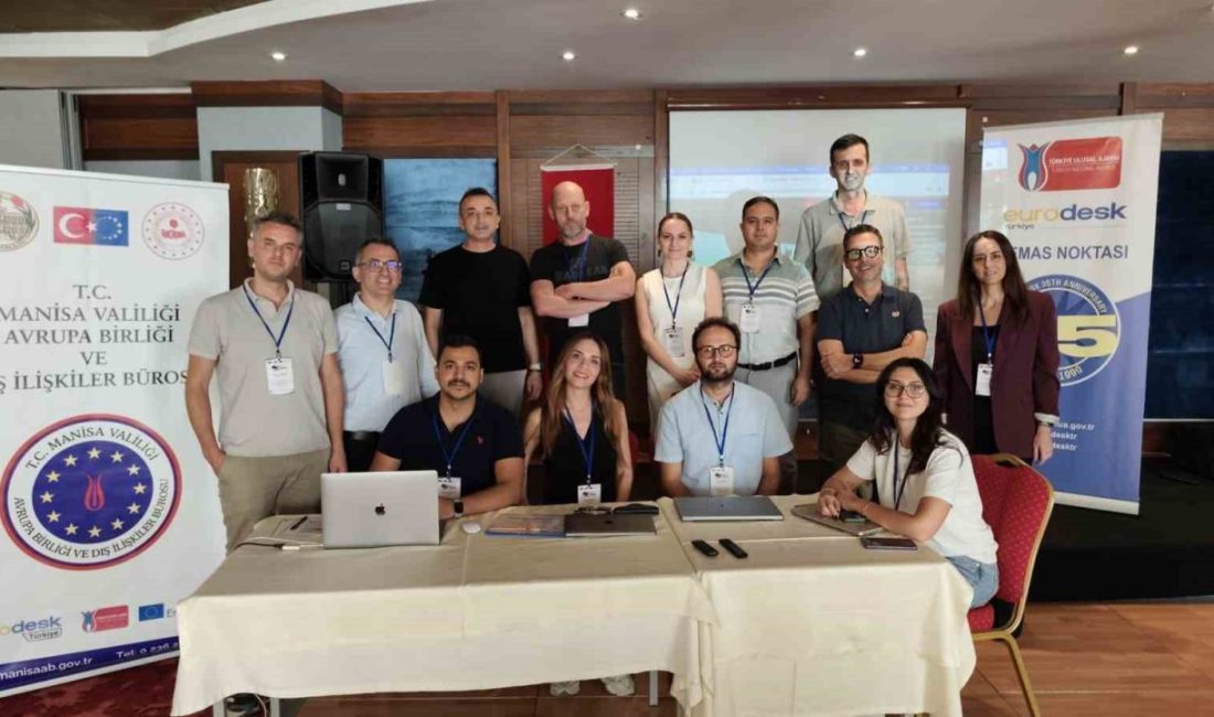 Manisalı öğrenciler oyun geliştirme eğitiminde Avrupa’yla yarışıyor Manisa’da düzenlenen “Game Development Training” ile öğrenciler, metaverse tabanlı sanal