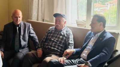 AK Parti Eskişehir Milletvekili Nebi Hatipoğlu, şehit Vahit Elmas’ın ailesini