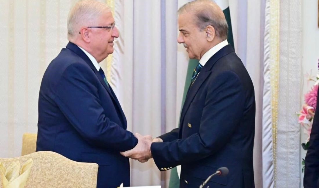 Milli Savunma Bakanı Yaşar Güler, Pakistan Başbakanı Şahbaz Şerif ile