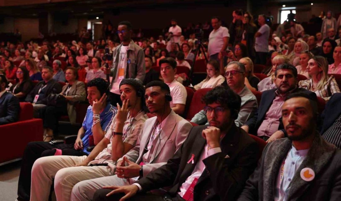 Muş’ta düzenlenen “12. Uluslararası Onkoloji Günleri” başladı. 1071 Malazgirt Kongre