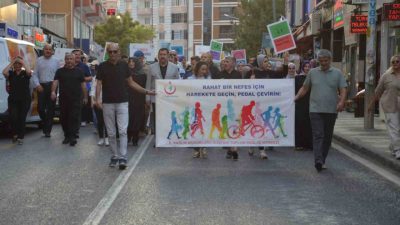 Sivas’ta 3-9 Eylül Sağlık Haftası nedeniyle yürüyüş yapıldı. Yürüyüşün ardından