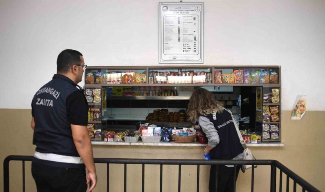 Yeni eğitim ve öğretim yılının başlamasıyla birlikte Osmangazi Belediyesi ekipleri,